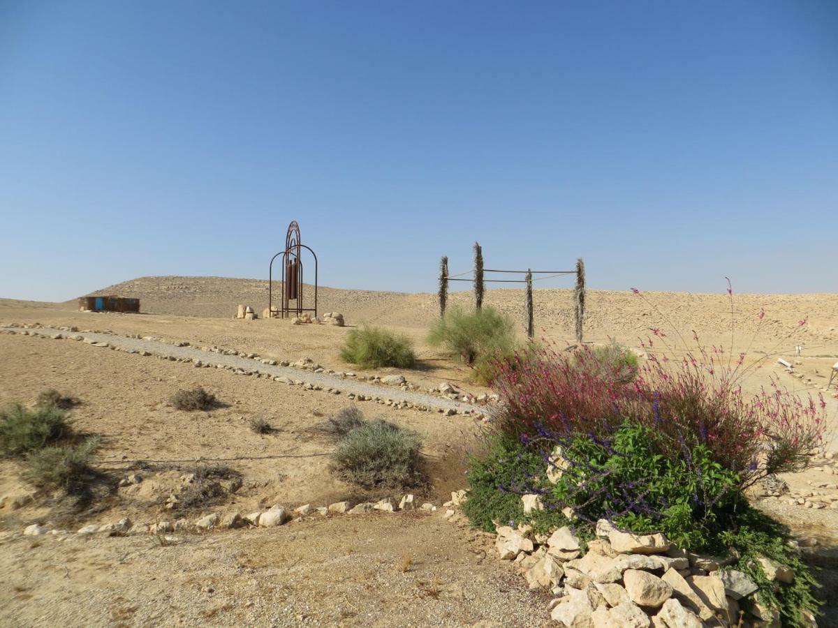 ميتزبي رامون Succah In The Desert المظهر الخارجي الصورة